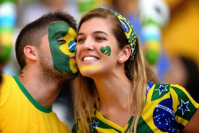 бразильская пара на футболе
