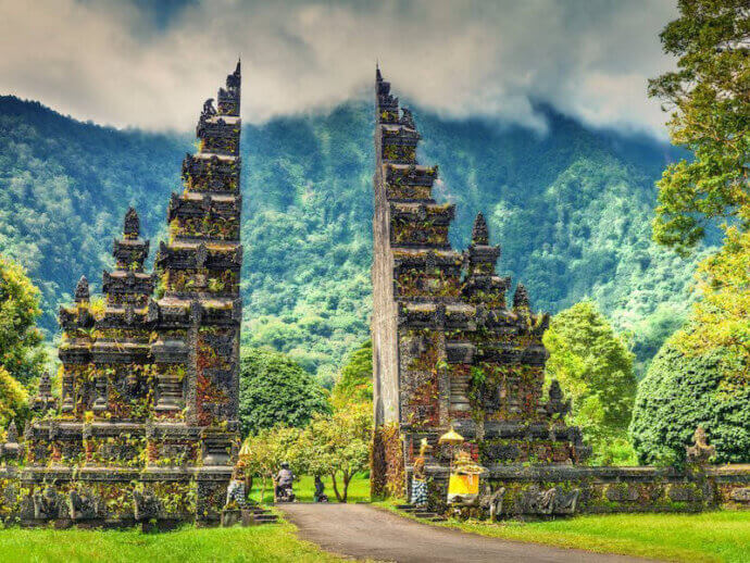 храм на бали