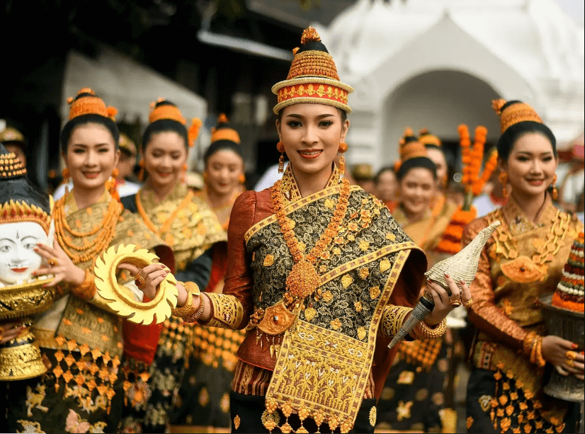 laotian woman