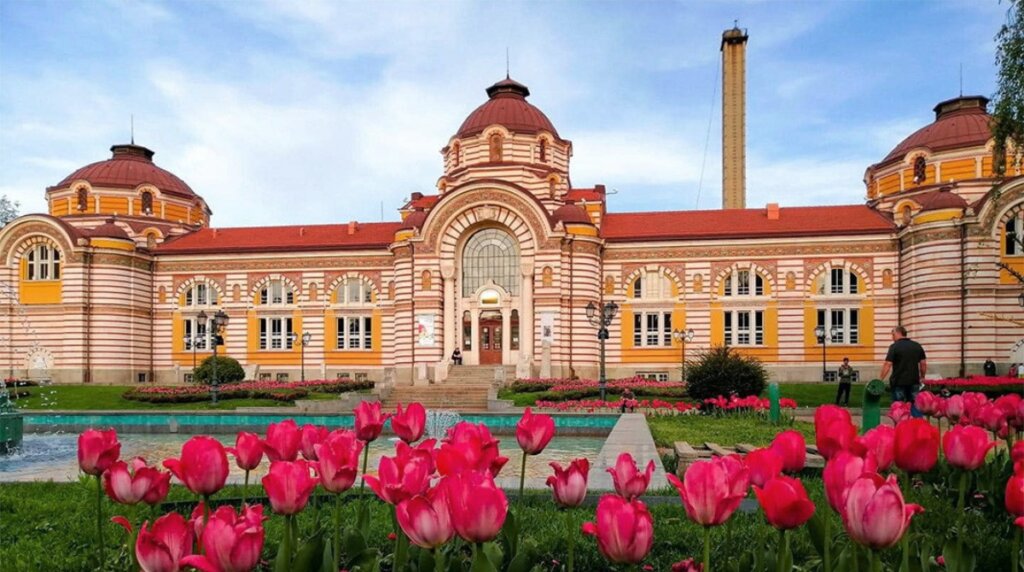 Старинный город в Болгарии: 6 лучших достопримечательностей в Софии