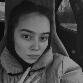 Viktoriya, 25