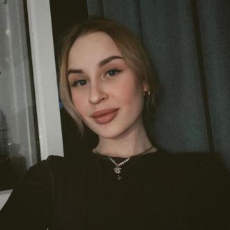 Kamila, 25